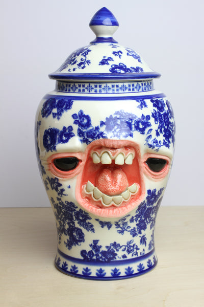 02 - Delft Face Jar - SECOND