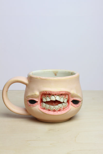 26 - Face Mug